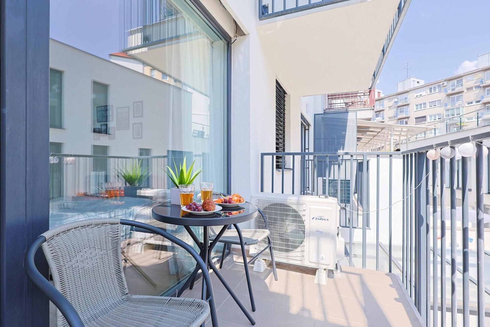 Adamick Place In City Centre With Free Parking Appartement Bratislava Buitenkant foto